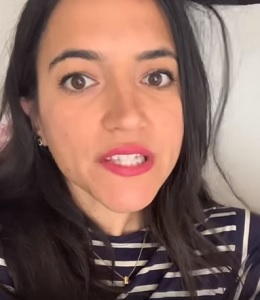 Alyssa Limperis comedic impersonations of Alexandria

Ocasio-Cortez