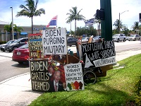 evolving street sign array